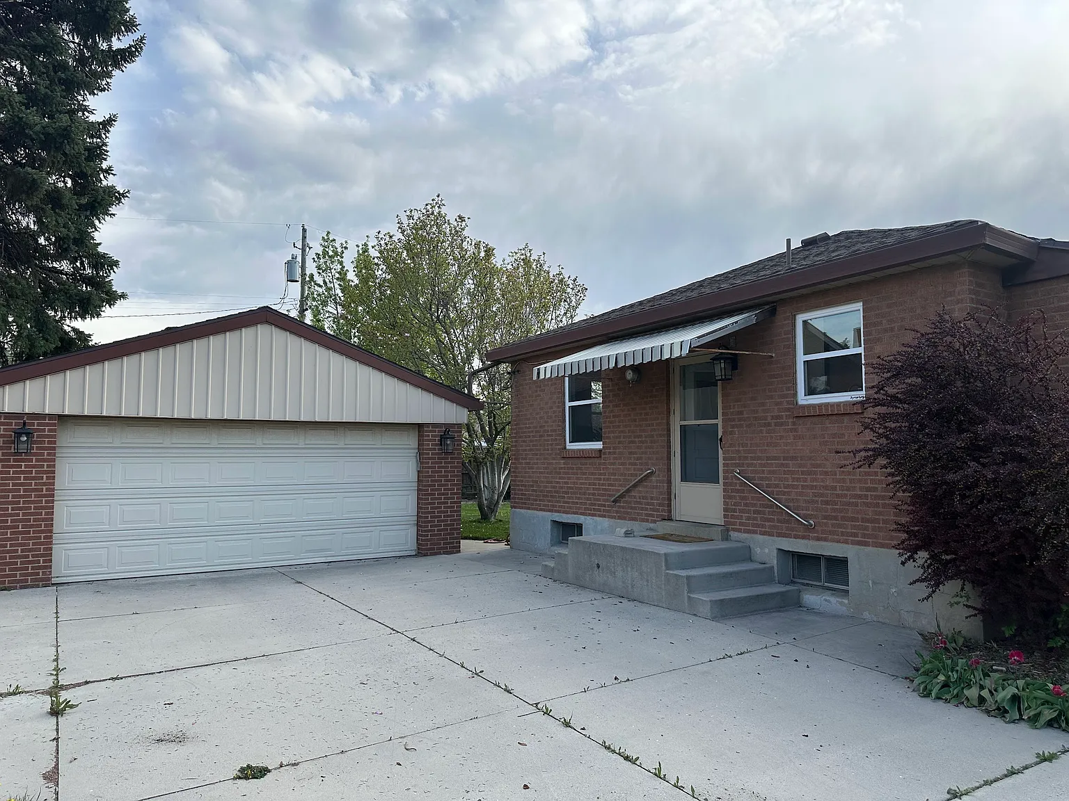 2 bed, 1.5 bath, 1520 sqft, $2,700 — Photo 3