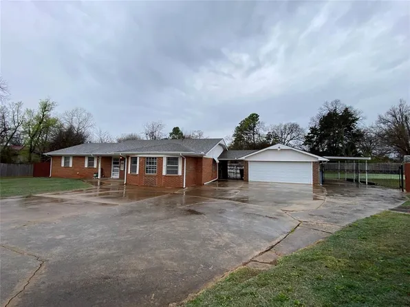 141 Skyline Dr, Chickasha, OK 73018