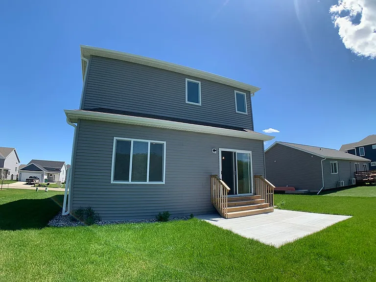 1360 Goldenwood Dr NW — Photo 26