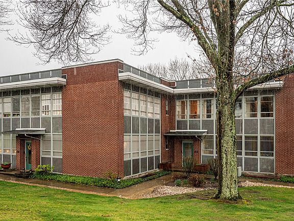 2nd image of 626 Park Ln