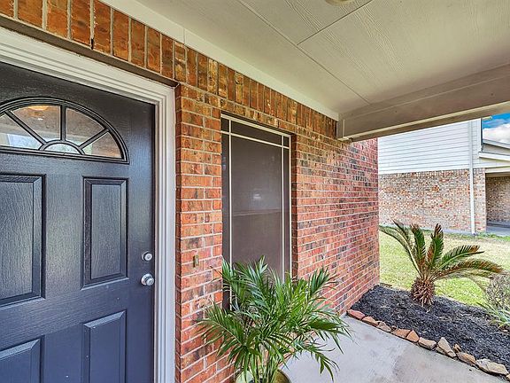 5th image of 24403 Leachwood Dr