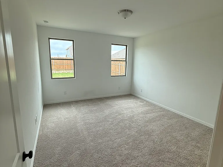 768 Waterhouse Lake Dr — Photo 15