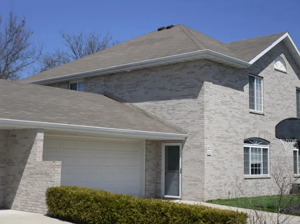 622-102 E Market St, Elkhorn, WI 53121