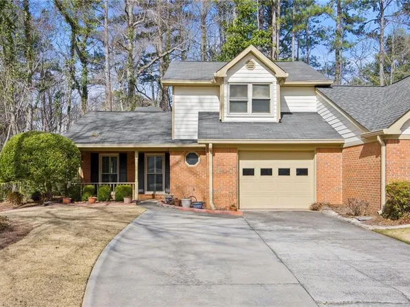 6 Dover Trl, Peachtree City, GA 30269
