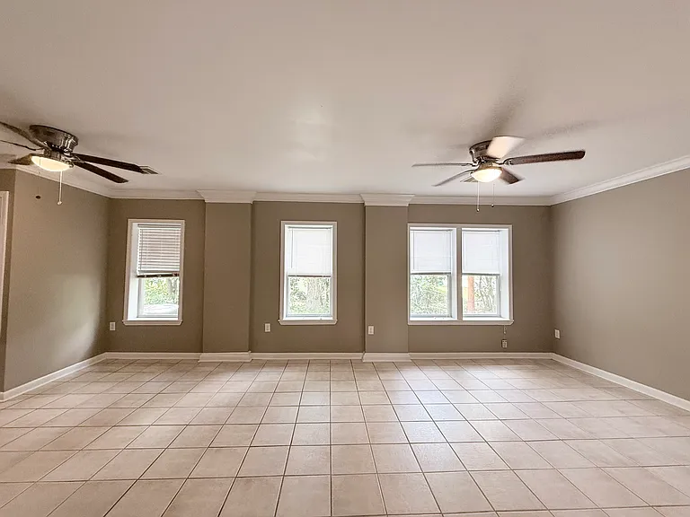 18335 Racine St — Photo 5