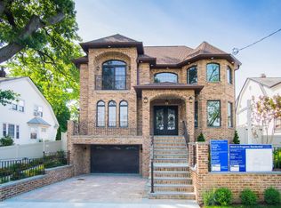 15128 12th Rd, Whitestone, NY 11357