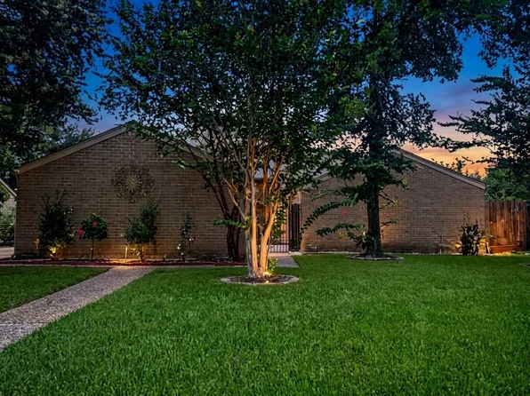 2358 Binley Dr, Houston, TX 77077