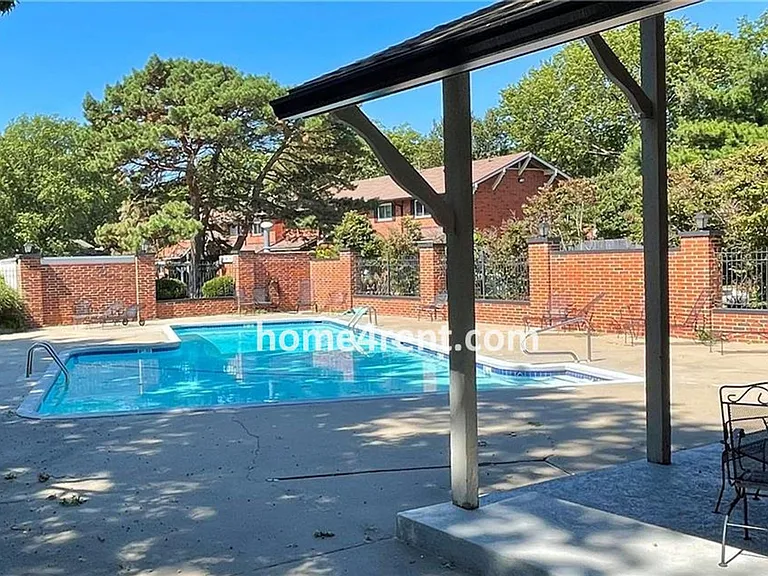 9559 Outlook Dr — Photo 26