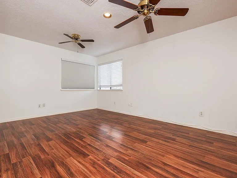 1511 Bradney Dr — Photo 23