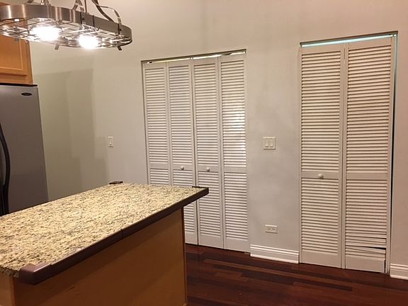 4th image of 1610 N Nagle Ave #3