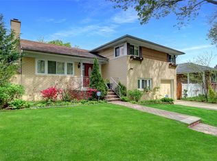 26255 Grand Central Pkwy, Flushing, NY 11362