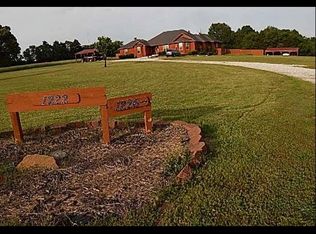 1222 Blue Springs Rd, Fayetteville, AR 72703