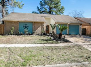 8134 Streamside Dr, Houston, TX 77088