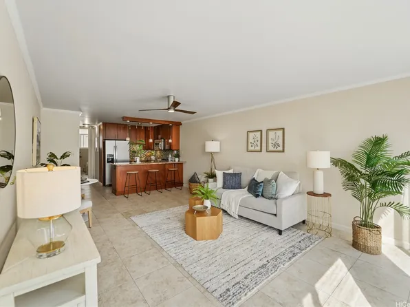 2611 Ala Wai Blvd APT 902, Honolulu, HI 96815