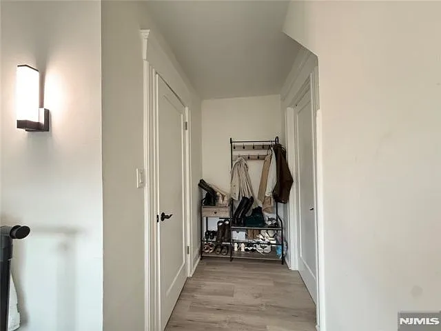 3 bed, 1.0 bath, $2,650 — Photo 4