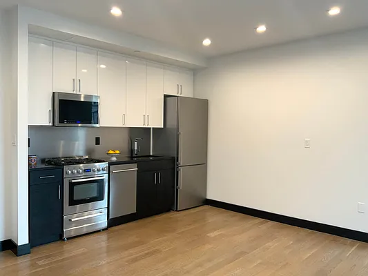 Rented by Douglas Elliman | media 29