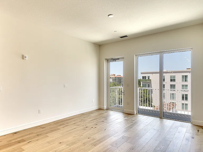 600 3rd Ave S #504 — Photo 15