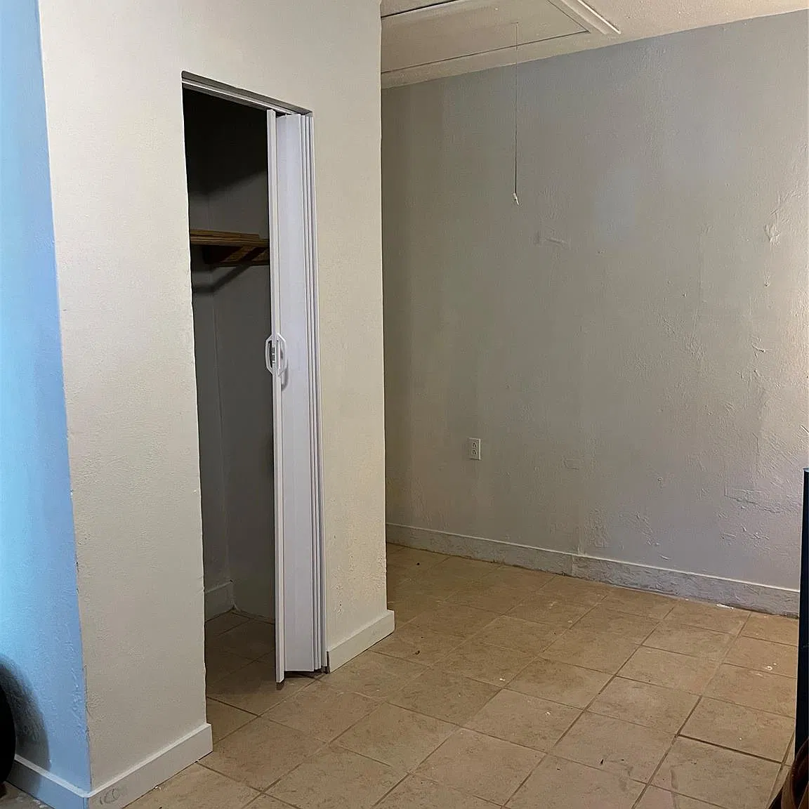 3 bed, 1.0 bath, 1198 sqft, $1,540 — Photo 3