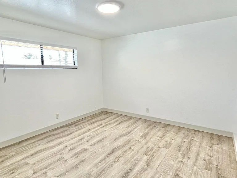 4320 N 27th St #4 — Photo 31
