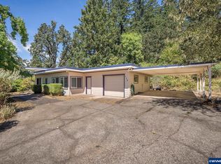 699 S 58th St, Springfield, OR 97478