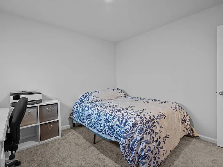 402 Folkstone Rd — Photo 22