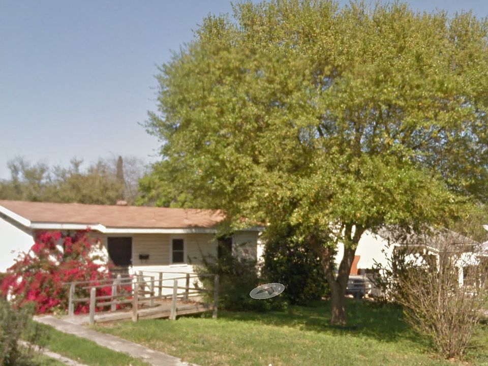 1st image of 135 Kashmuir Pl