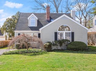 5 Douglas Pl, Eastchester, NY 10709