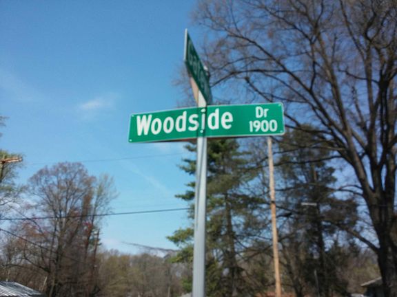 5th image of 1906 Woodside Dr