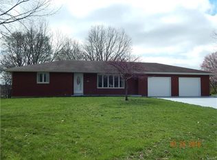 938 Diane Ct, Red Bud, IL 62278