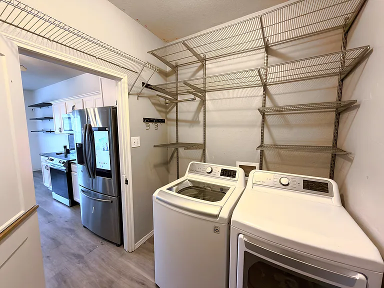 317 Sheridan Rd — Photo 11