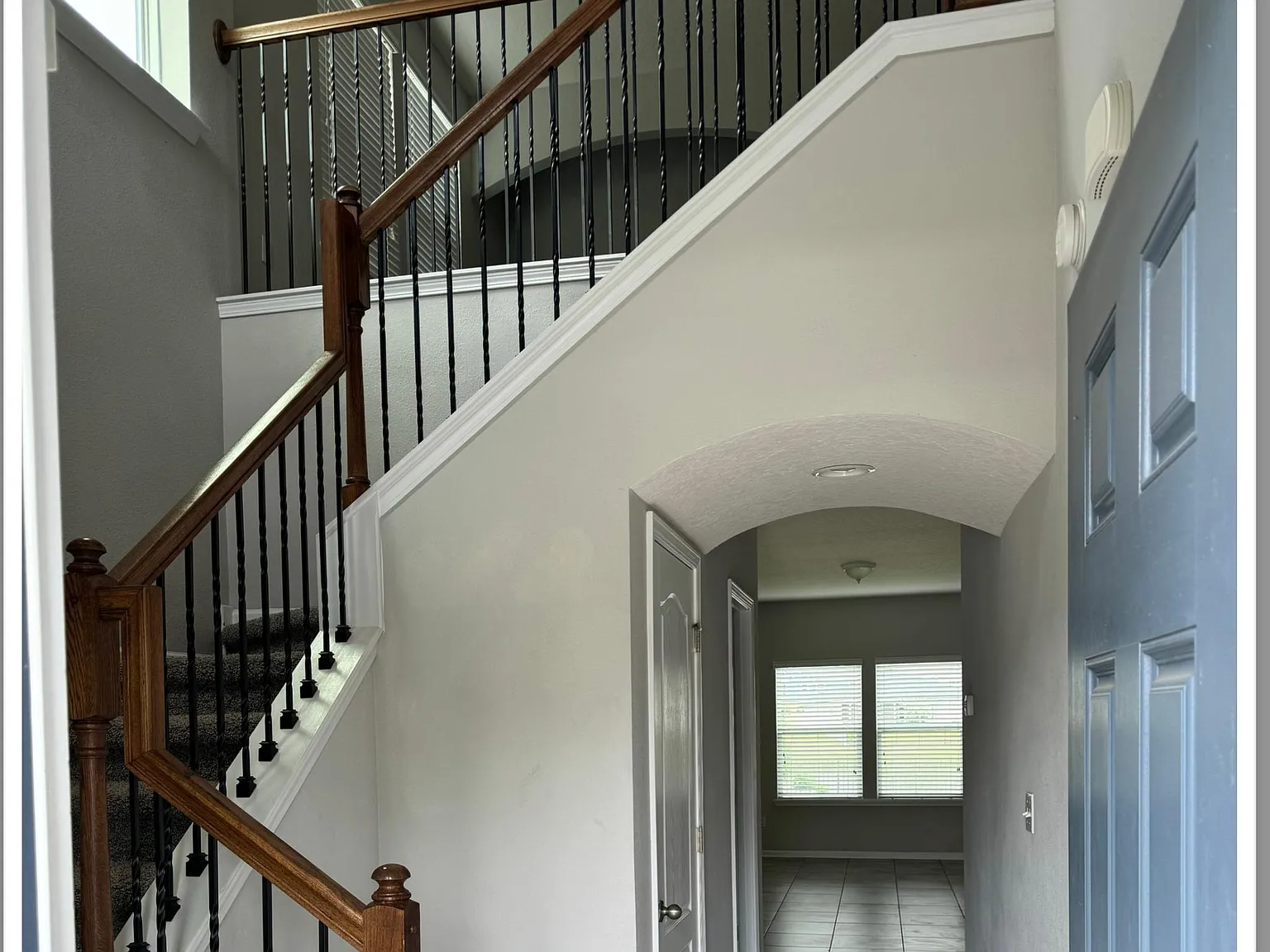 3 bed, 2.5 bath, 1999 sqft, $2,600 — Photo 4