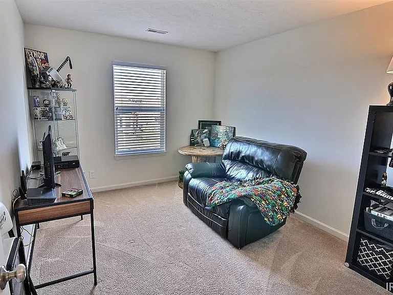 2123 Rutherford Dr — Photo 16