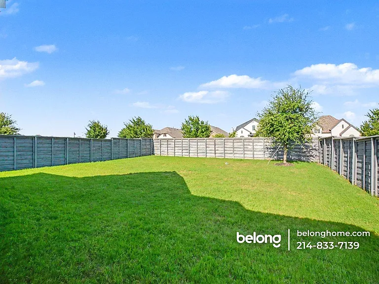 7024 Green Field St — Photo 5