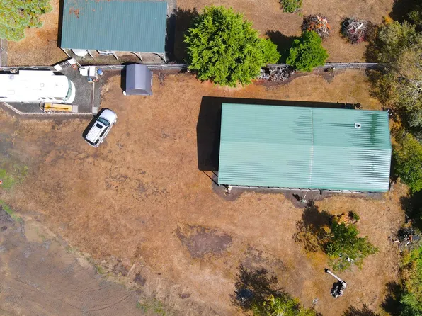 205 Park Ave, Lakeside, OR 97449