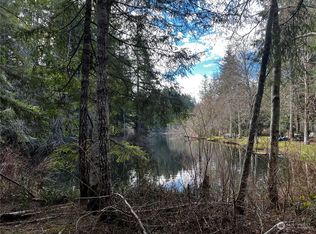 13661 W Critter Creek Ln, Bremerton, WA 98312