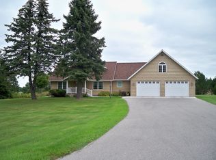 15860 17th Rd, Garden, MI 49835