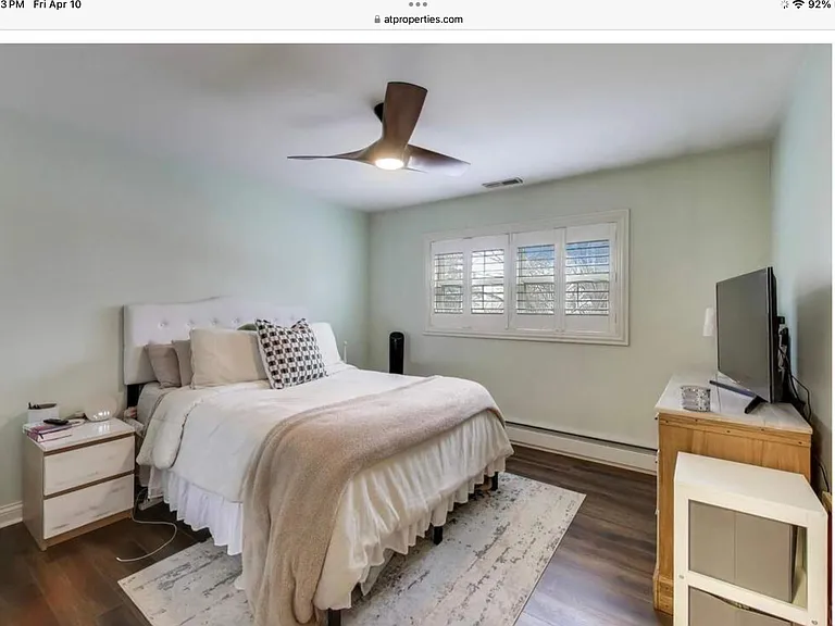 1530 E Northwest Hwy — Photo 16
