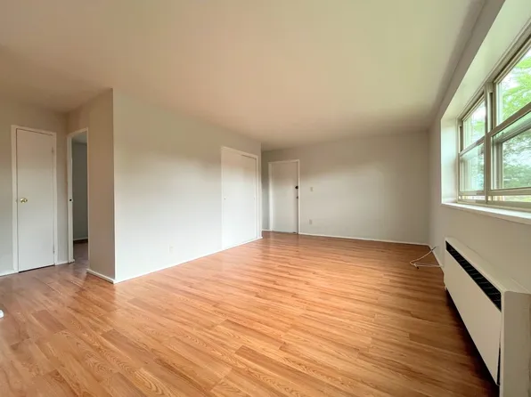 Delaware Ave Apartments, 2022 Delaware Ave APT 3, Buffalo, NY 14216