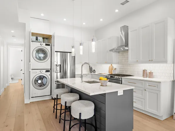 2602 Palisade Avenue image 6 of 13