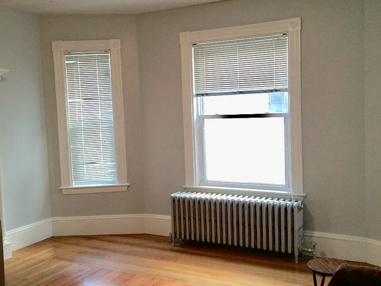 18 Hinckley St #3 — Photo 8