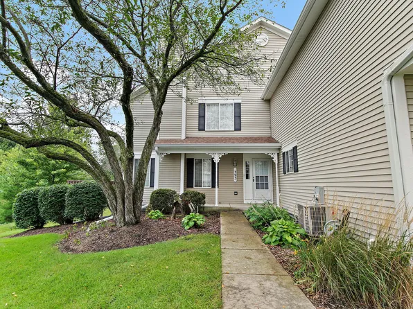 393 Lowell Dr Unit 393, South Elgin, IL 60177
