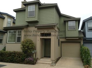 19 Mary Case Ln, Santa Cruz, CA 95060