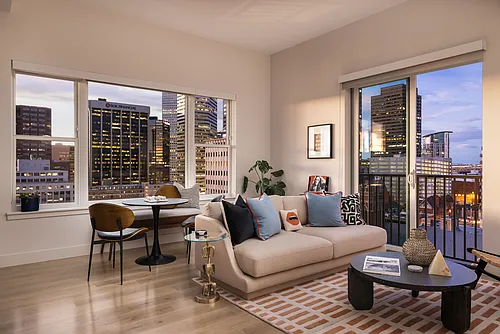 NOVEL Uptown by Crescent Communities Photo 1