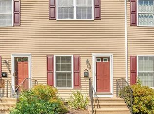243 Lowden St APT 3, Pawtucket, RI 02860