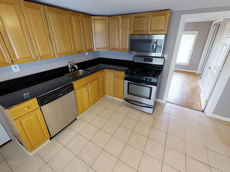 1111 E Colvin St #2 — Photo 5