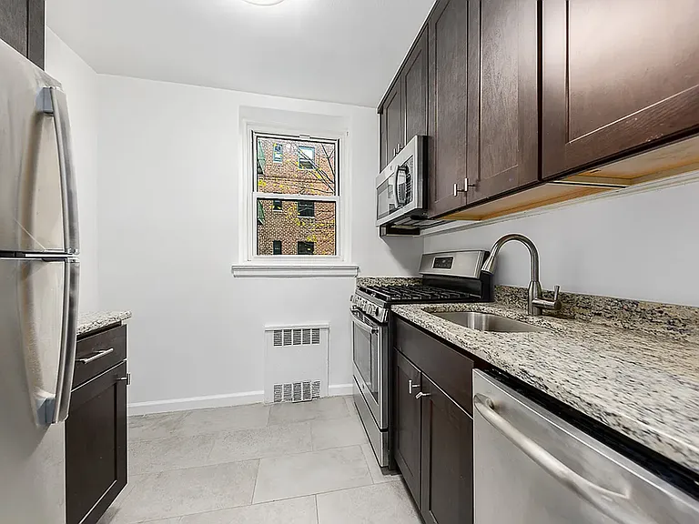 5535 Netherland Ave #5B — Photo 2