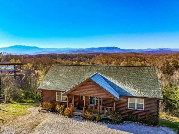 683 Stockton Dr, Sevierville, TN 37876
