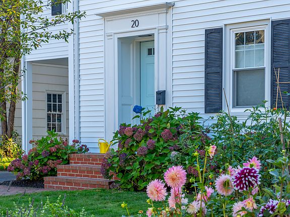 2nd image of 20 Cottage Farms Road