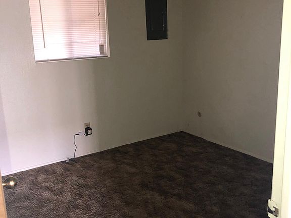5th image of 1011 W 16th St #B