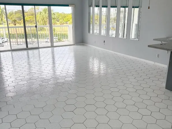 2600 N Flagler Drive #301, West Palm Beach, FL 33407